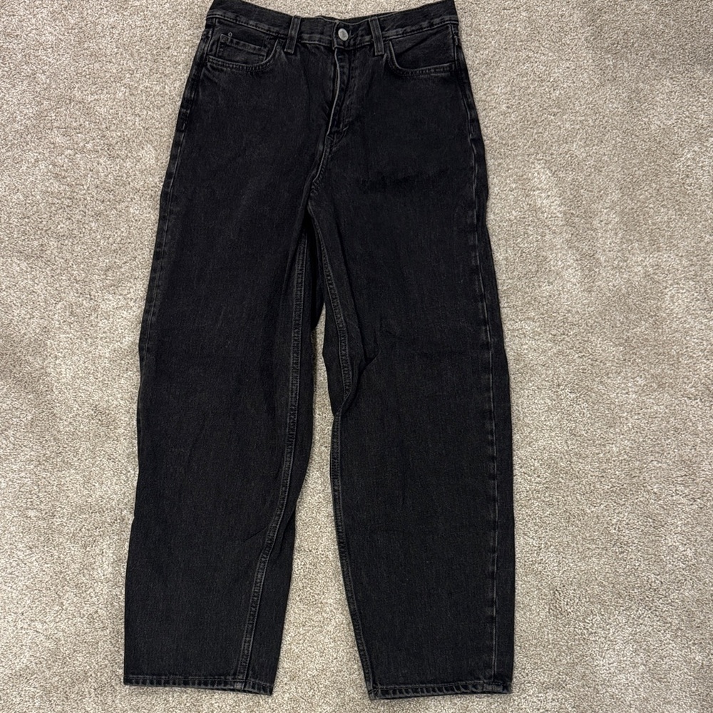 COS Women’s Relaxed Black Jeans